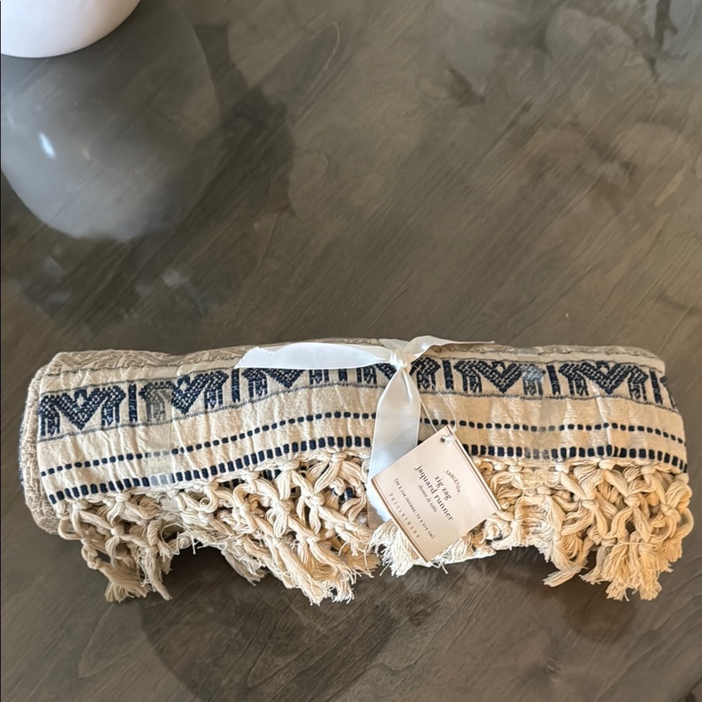 NWT Pottery Barn Jaquard Table Runner  Cream and Blue